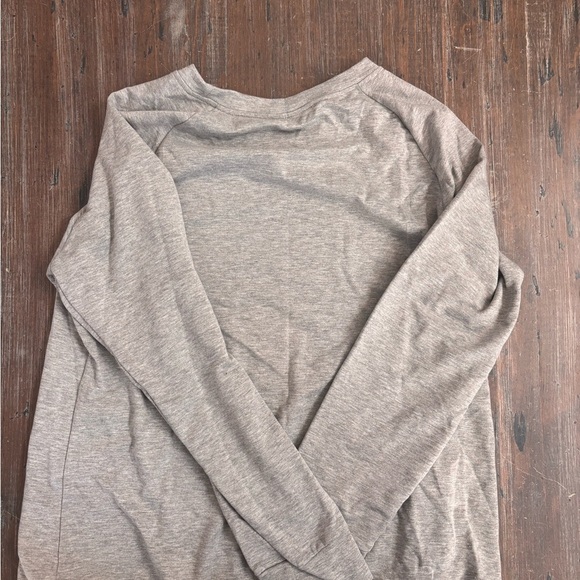 Amazon Essentials Gray Dandelion Sweater - Picture 5 of 7